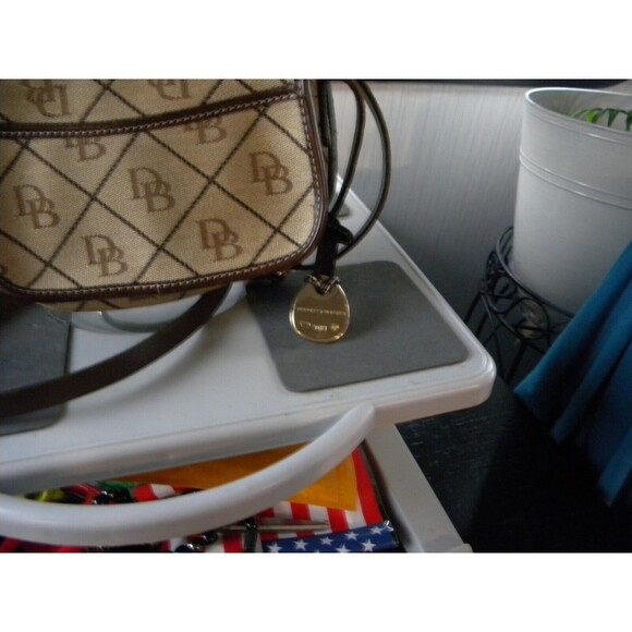 Dooney & Bourke Signature Canvas Crossbody Bag Small - Picture 4 of 16